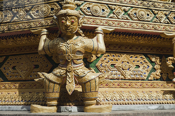 Tempelwächter Skulptur am Wat Bang Riang  Thub Pat  Phang Nga  Thailand  Südostasien