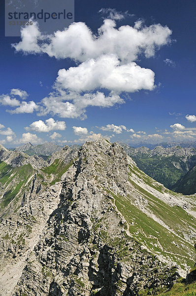 Hindelanger Klettersteig vom Nebelhorn 2224m  zum Großen Daumen 2280m  Allgäuer Alpen  Allgäu  Bayern  Deutschland  Europa  ÖffentlicherGrund