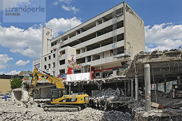 Abriss des Hertie-Hauses in Obergiesing  München  Bayern  Deutschland  Europa