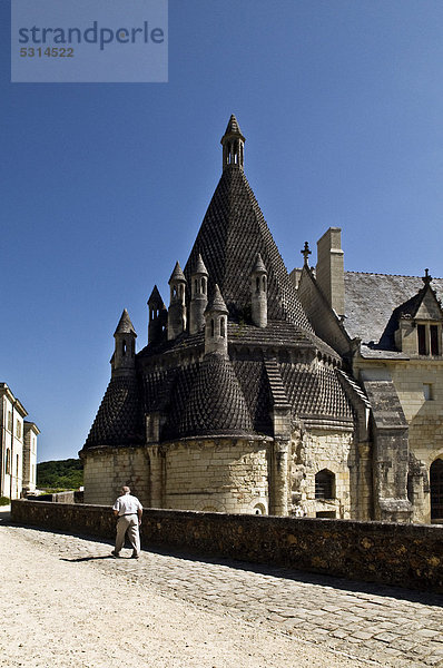 Abteiküche des Klosters Abbaye de Fontevraud  erbaut 1105 bis 1160  Fontevraud-líAbbaye  Loiretal nahe Saumur  Maine-et-Loire  Frankreich  Europa