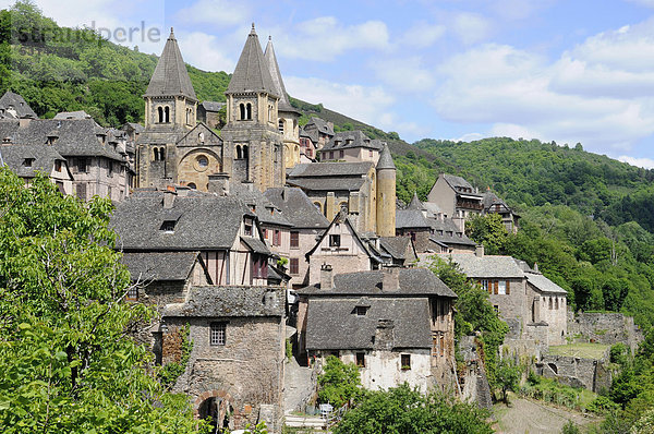 Abbataille Sainte Foy  Klosterkirche  französischer Jakobsweg  UNESCO Weltkulturerbe  Wallfahrtsort Conques  Departement Aveyron  Midi-Pyrenees  Frankreich  Europa