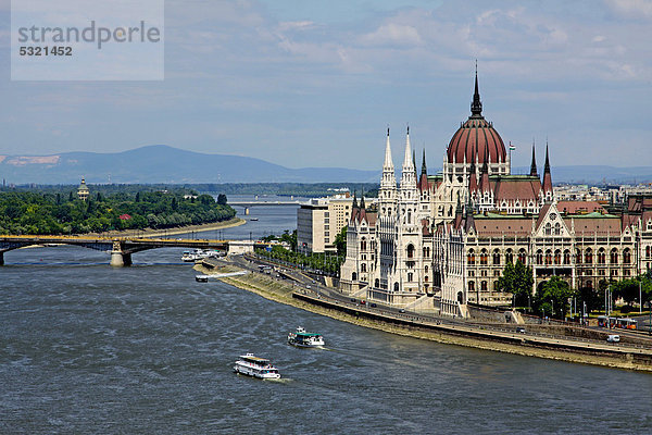Parlament  UNESCO Weltkulturerbe  Budapest  Ungarn  Europa  ÖffentlicherGrund