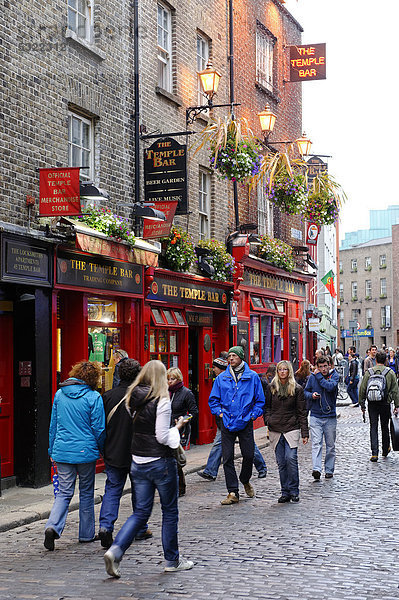 Straßenszene  Crown Alley  Dublin  Republik Irland  Europa