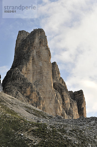 Drei Zinnen  Ansicht von Osten  bei der Lavaredohütte  2344m  Dolomiten  Südtirol  Italien  Europa