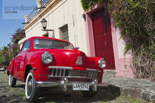 Wohnhaus Auto frontal Klassisches Konzert Klassik Südamerika Uruguay