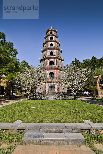 Phuoc Duyen Turm  Thien Mu Pagode  Pagode der himmlischen Frau  Hue  UNESCO-Weltkulturerbe  Vietnam  Asien