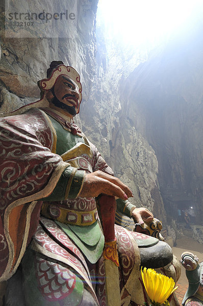 Wächterfigur  Schutzgottheit  Grotte Huyen Khong  Marmorberge oder Ngu Hanh Son  Thuy Son  Da Nang  Vietnam  Asien