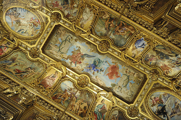 Innenansicht  Deckenmalerei von Paul Baudry zu Themen der Musikgeschichte  Grand Foyer  OpÈra Palais Garnier  Paris  Frankreich  Europa