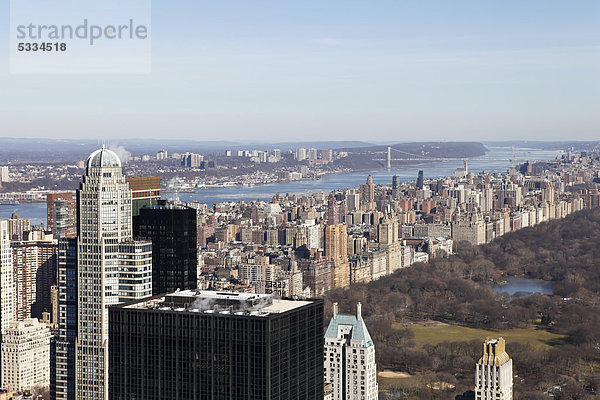 Blick vom Rockefeller Center auf den Central Park in Manhattan  New York City  Vereinigte Staaten  USA  Amerika