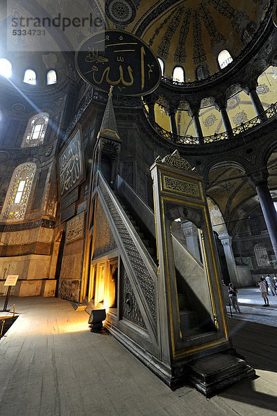 Hagia Sophia  Ayasofya  Minbar  Kanzel  Istanbul  Türkei