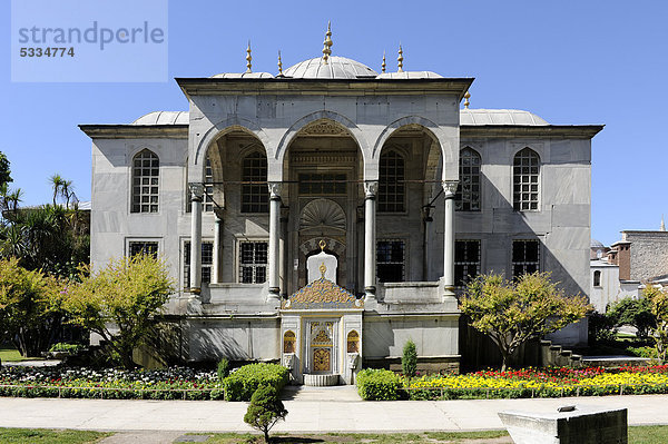 Enderun Bibliothek  Bibliothek Sultan Ahmet III  Topkapi Sarayi  Serail  Eski Sarayi  Topkapi Palast  Sultanspalast  Istanbul  Türkei