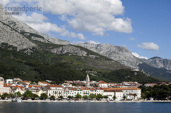 Blick auf Makarska  Dalmatien  Kroatien  Europa