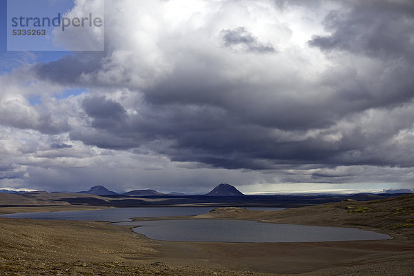 Wolkenstimmung an der Hochlandroute Sprengisandur  Südisland  Island  Europa