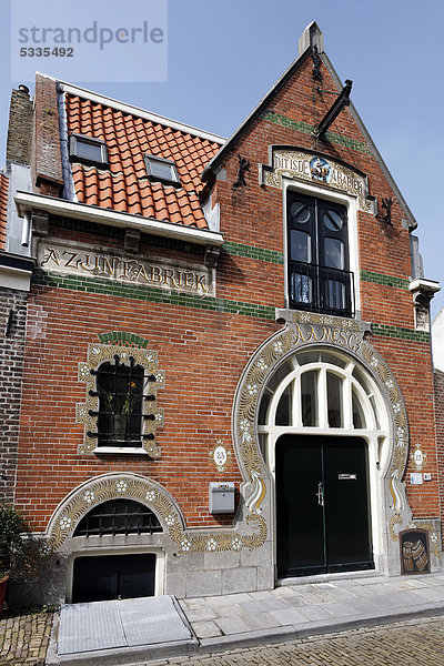 Azijnfabriek  ehemalige Essigfabrik im Jugendstil  Pijpstraat  Middelburg  Walcheren  Zeeland  Niederlande  Europa