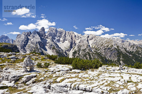 Blick vom Monte Piano im Hochpustertal  Dolomiten  Südtirol  Italien  Europa