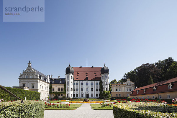 Schloss Maxlrain  Gemeinde Tuntenhausen  Oberbayern  Bayern  Deutschland  Europa  ÖffentlicherGrund