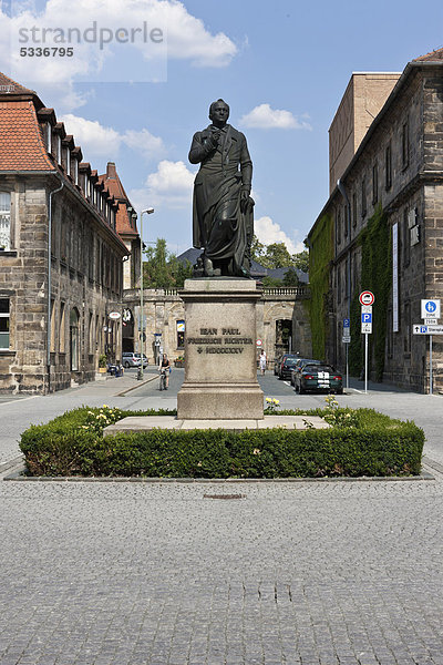 Jean-Paul-Denkmal  Denkmal von Jean Paul Friedrich Richter  Bayreuth  Oberfranken  Franken  Bayern  Deutschland  Europa  ÖffentlicherGrund