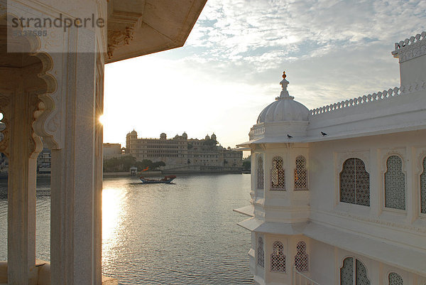 Taj Lake Palace Heritage Hotel und Stadtpalast  Pichola-See  Udaipur  Rajasthan  Nordindien  Indien  Asien