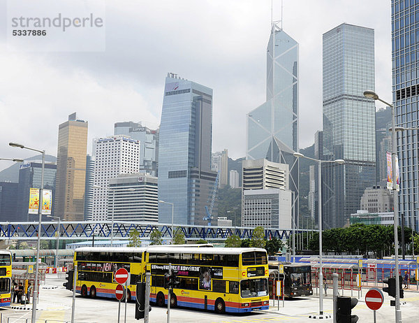 Skyline Skylines Großstadt frontal Omnibus China Asien