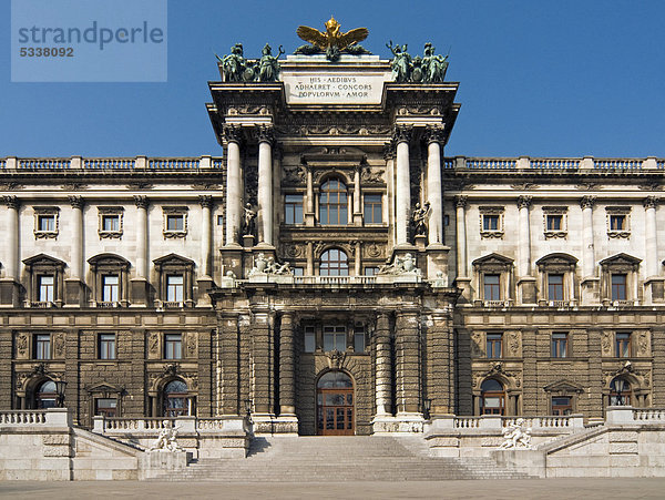 Neue Burg vom Burggarten aus  Wiener Hofburg  Wien  Österreich  Europa