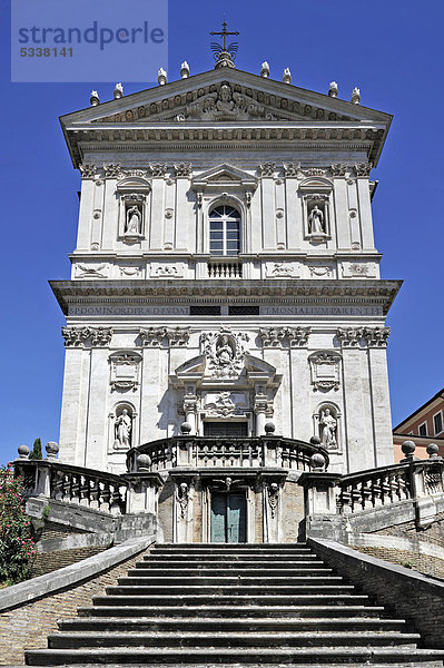 Klosterkirche Santi Domenico e Sisto  Fassade und Treppenaufgang von Vincenzo della Greca  Angelicum  Rom  Latium  Italien  Europa