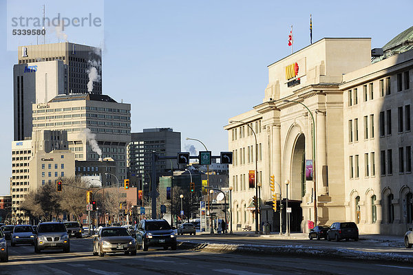 Zentrum von Winnipeg mit Hauptbahnhof  Manitoba  Kanada