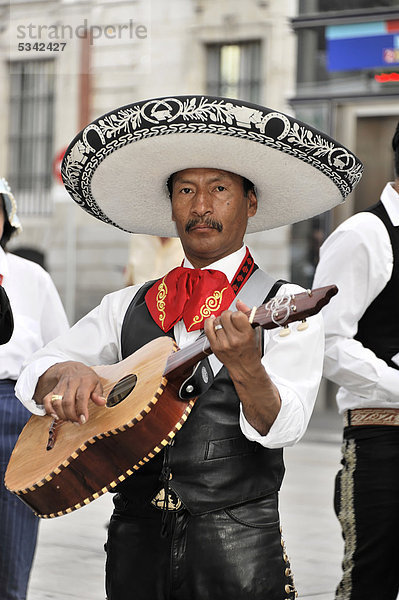 Mexikanischer Musiker  Puerta del Sol  Madrid  Spanien  Europa