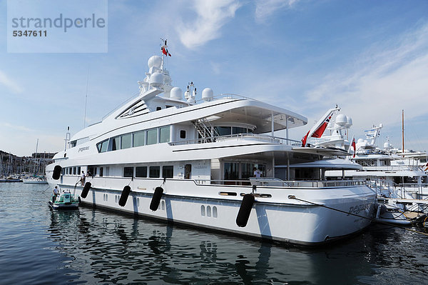Luxus-Yacht Pegasus  Länge 53m  am Yachthafen in Cannes  Frankreich  Europa