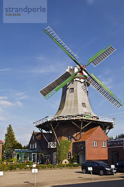 Siuts-Mühle  Auricher Straße von 1885  heute Restaurant  Wittmund  Ostfriesland  Niedersachsen  Deutschland  Europa