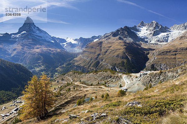 Europa Berg See Herbst Haltestelle Haltepunkt Station Schweiz Zermatt Kanton Wallis
