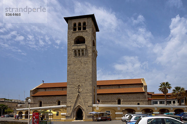 Kirche Ekklisia Evangelismou am Mandraki Hafen  Rhodos Stadt  Rhodos  Griechenland  Europa  ÖffentlicherGrund