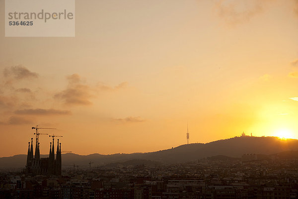 Basilika Sagrada Familia von Antoni Gaudi  UNESCO Weltkulturerbe  Barcelona  Katalonien  Spanien  Europa