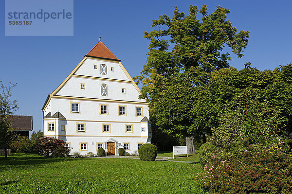 Schloss Schechen  Oberbayern  Bayern  Deutschland  Europa