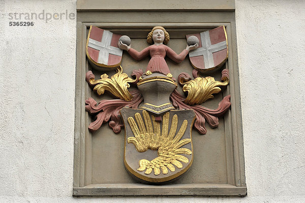 Wappen am Kriminalmuseum  historisches Rothenburg ob der Tauber  Bayern  Deutschland  Europa