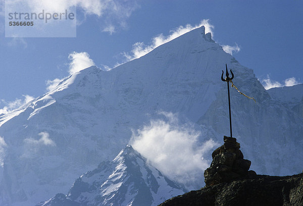 Der Berg Baghirati  6856m  am Ende des Baghirati-Tals  Gangotri  Uttarakhand  früher Uttaranchal  Indien  Asien