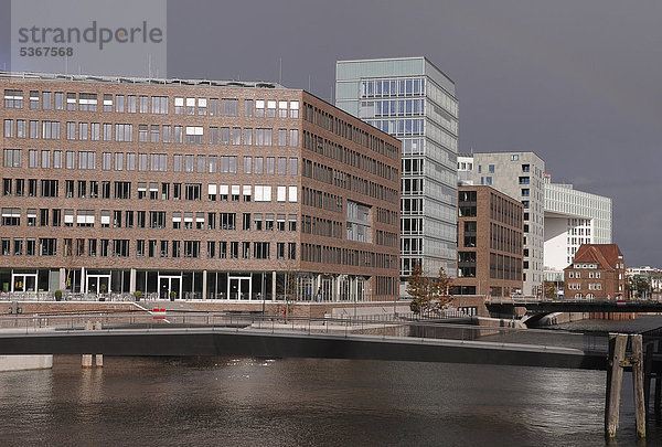 Bürogebäude im Hamburger Hafen  Hamburg  Deutschland  Europa