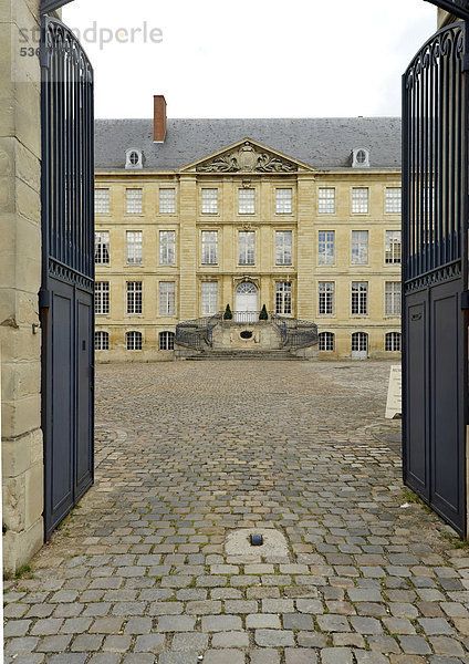 Saint-Remi MusÈe Museum  ehemalige Benediktiner-Abtei  Reims  Champagne-Ardenne  Frankreich  Europa  ÖffentlicherGrund