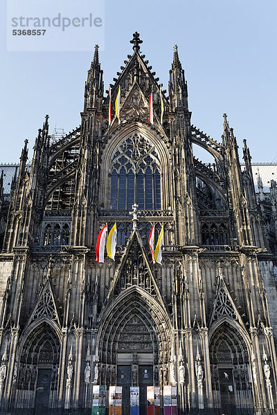 Südportal  Kölner Dom  Köln  Nordrhein-Westfalen  Deutschland  Europa