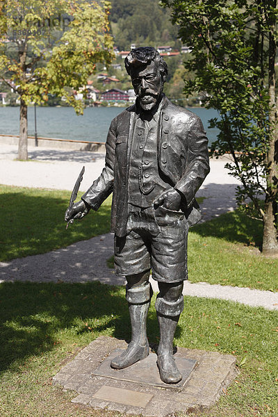 Denkmal Ludwig Ganghofer im Kurpark  Rottach-Egern am Tegernsee  Tegernseer Tal  Oberbayern  Bayern  Deutschland  Europa