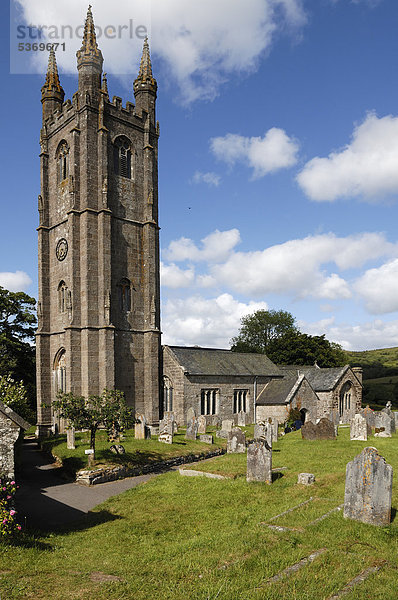 Kirche Church of St. Pancras  14. Jhd. mit Friedhof  Widecombe in the Moor  Dartmoor  Devon  England  Großbritannien  Europa