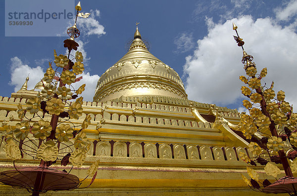 Goldene Shwezigon-Pagode  Bagan  Myanmar  Burma  Birma  Südostasien  Asien