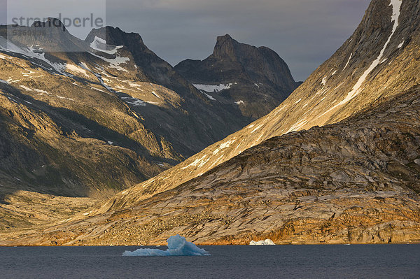 Bei Tiniteqilaaq  Halbinsel Ammassalik  Sermilik-Fjord  Ostgrönland  Grönland