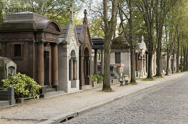 Gräber  Friedhof PËre Lachaise  Paris  Frankreich  Europa