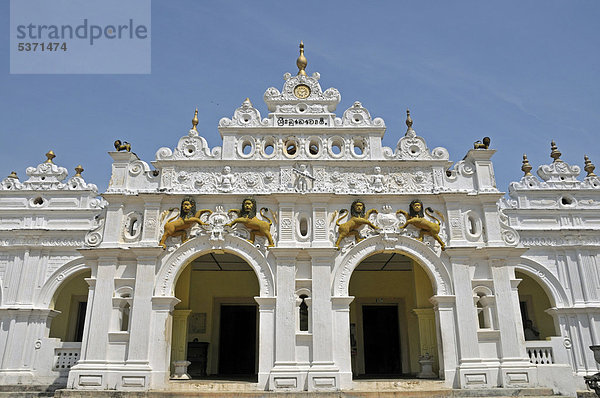 Eingang  Tempel Wewurukannala Vihara  Dikwella  Sri Lanka  Asien  ÖffentlicherGrund