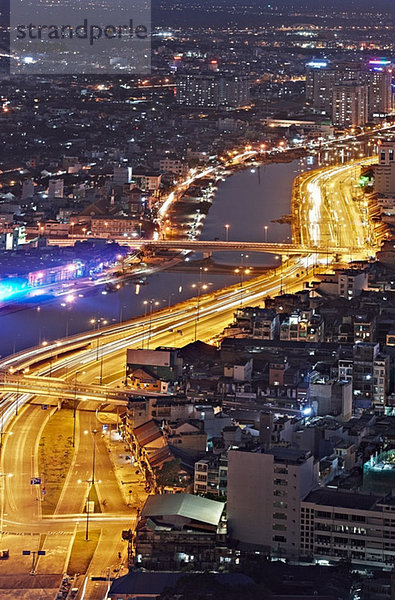 Nacht von Sicht von beleuchteten Ho Chi Minh City  Vietnam