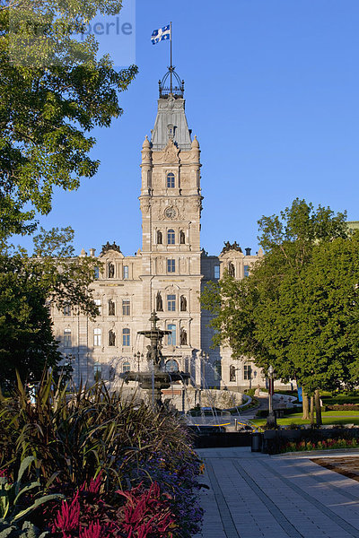 Fontaine de Tourny Brunnen  Parlamentsgebäude von Quebec  Nationalversammlung von Quebec  Quebec  Kanada