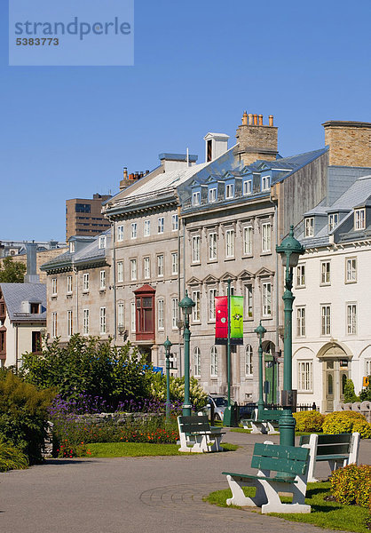 Park and houses on St. Denis Street  Old Quebec  Quebec  Canada
