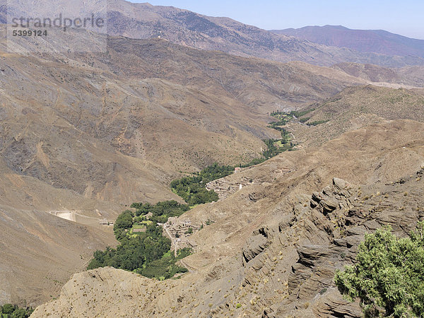 Gebirgspass Col Tizi-n-Tichka  in der Region des Hohen Atlas  Marokko  Nordafrika  Afrika