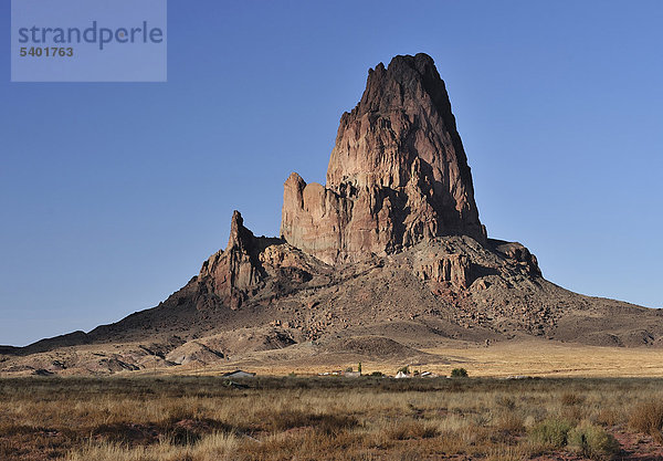 Vulkangestein  in der Nähe von Kayenta  Navajo Indian Reservation  in der Nähe von Monument Valley  Arizona  USA  USA  America