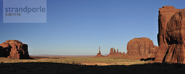 Wüste  Landschaft  Sonnenuntergang  Totem Pole  Navajo  Fels  Indian Reservation  Monument Valley  Tribal Park  Arizona  USA  USA  Amerika